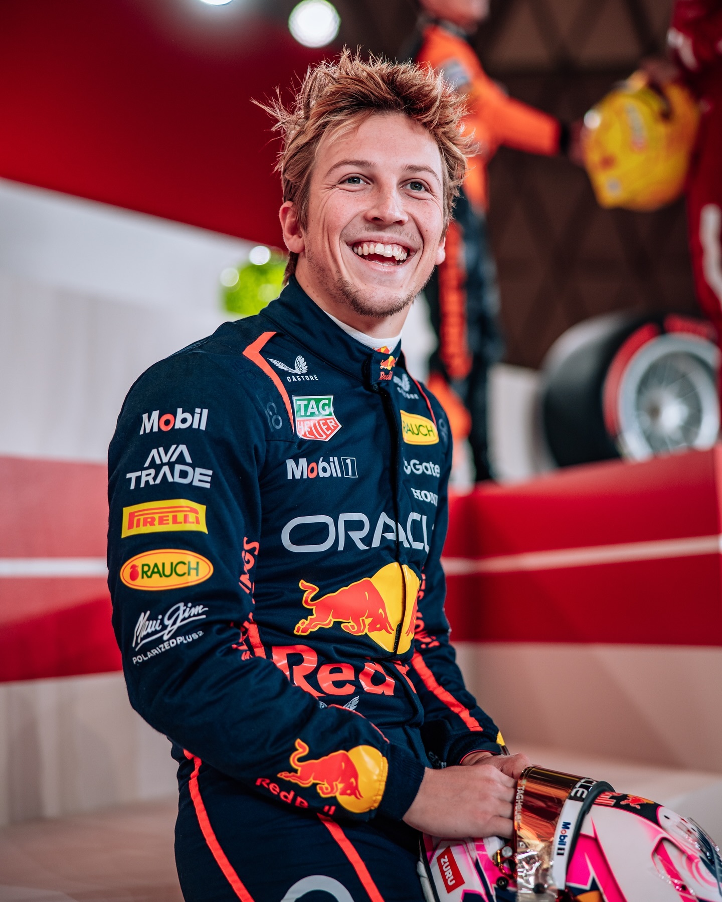 哈斯车队险胜威廉姆斯，汉密尔顿高光表现