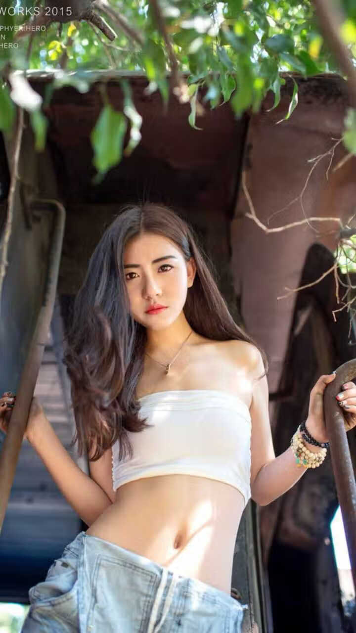 夜幕下的极速王者，拉文在F1街道赛之夜缔造统治级数据传奇