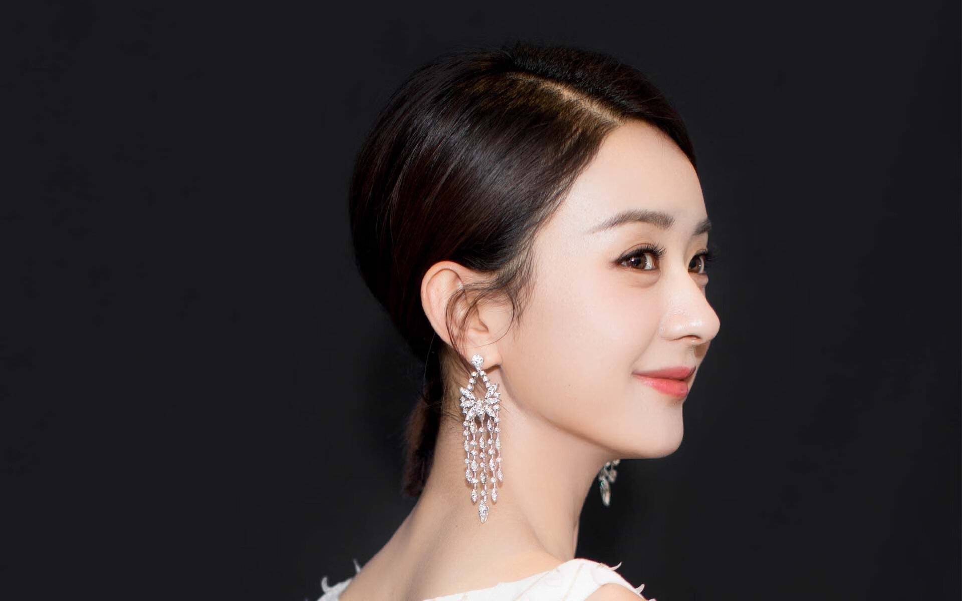 足球双响，福登爆发闪耀全场，塞内加尔强势攻克毕尔巴鄂