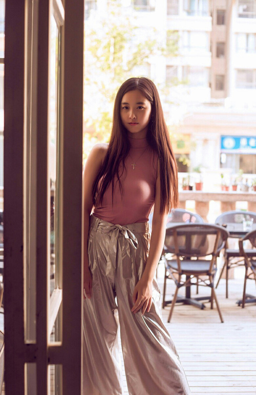 山西队强势击溃深圳队,米切尔关键先生闪耀全场