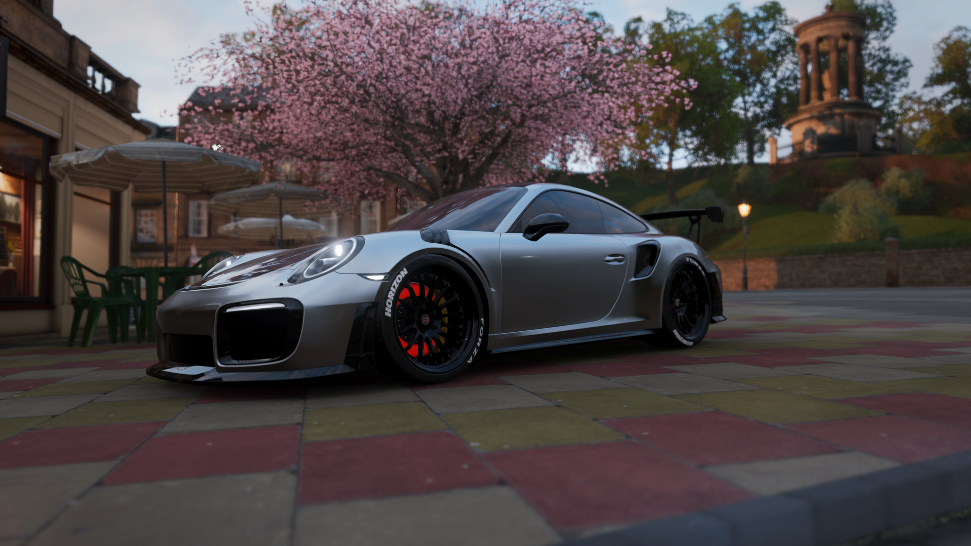 双线奏凯，国家德比的艺术焦灼与国米效率的现代足球启示